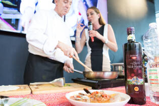 Showcooking Viviverde e Bene.sì con Tessa Gelisio