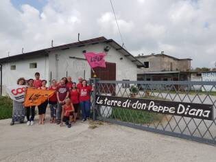 Una maglietta rossa anche per i nostri Soci e colleghi (00)