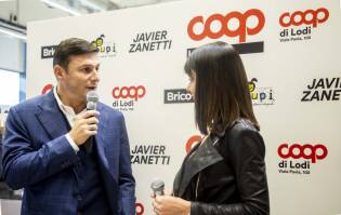 Il grande campione Javier Zanetti alla Coop di Lodi - 18 maggio 2019 (10)