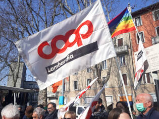 Piazza Prealpi a Milano | Presidio Libera con i Soci volontari