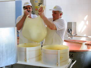 Visita agli stabilimenti Parmareggio - 10 maggio 2013