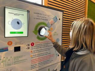 Inaugurazione eco-compattatore Coripet | 13 aprile 2022