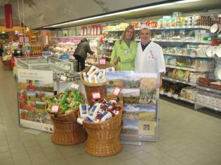 1522577_636342016424964_2049889764_o