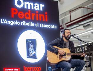 All'ipercoop di Brescia festa rock con Omar Pedrini - 19 dicembre 2019 (26)