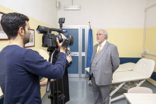 Coop Lombardia regala nuovi lettini alla Terapia del dolore a Busto - 16 dicembre 2019 (1)