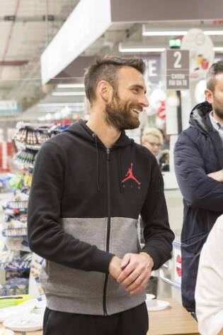 La U.S. Cremonese all'ipercoop di CremonaPo (6)