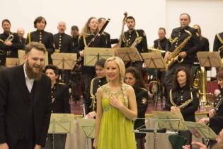 Consegna panettoni al Pio Albergo Trivulzio (26)