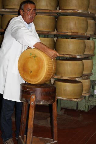 Visita agli stabilimenti Parmareggio - 10 maggio 2013