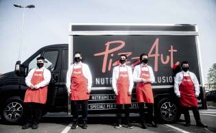 Consegna delle donazioni a Pizzaut | 1 aprile 2021