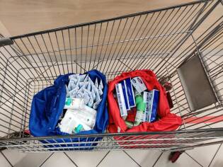 Emergenza COVID-19 la merce donata dai negozi (3)