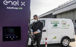 Tre nuove ricariche ultrafast Enel X Way all’Iper di Baggio