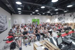 Premiamo l’impegno: consegna borse di studio - 12 giugno 2017