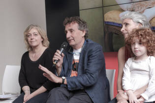 mondino.HumanDog.192