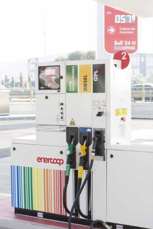 Nuova apertura Enercoop a Milano Opera (18)