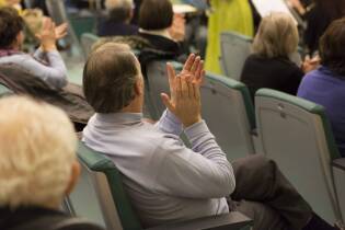 Consegna panettoni al Pio Albergo Trivulzio (25)