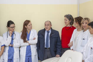 Coop Lombardia regala nuovi lettini alla Terapia del dolore a Busto - 16 dicembre 2019 (11)