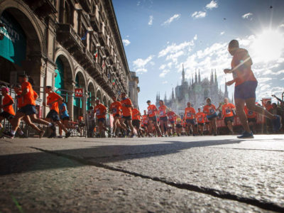 Deejay Ten sei pronto a correre nel centro di Milano