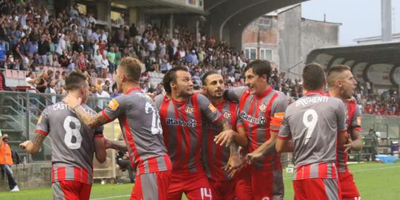 Colleziona tutte le figurine della U.S. Cremonese