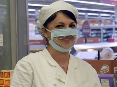 Mascherine trasparenti all’ipercoop di Peschiera Borromeo